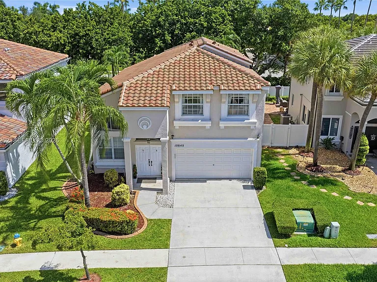 15845 NW 14th Rd — Photo 38