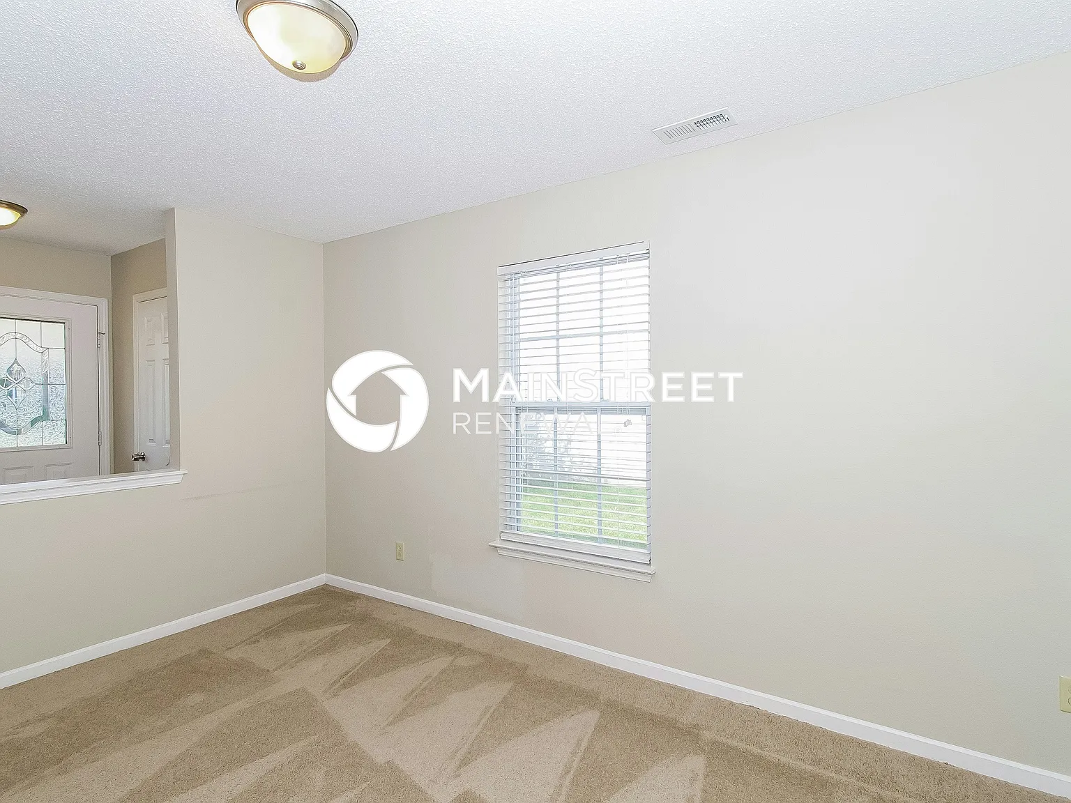 2031 Bridlewood Dr — Photo 3