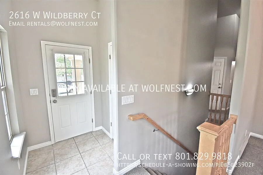 4 bed, 3.5 bath, 2400 sqft, $2,650 — Photo 3