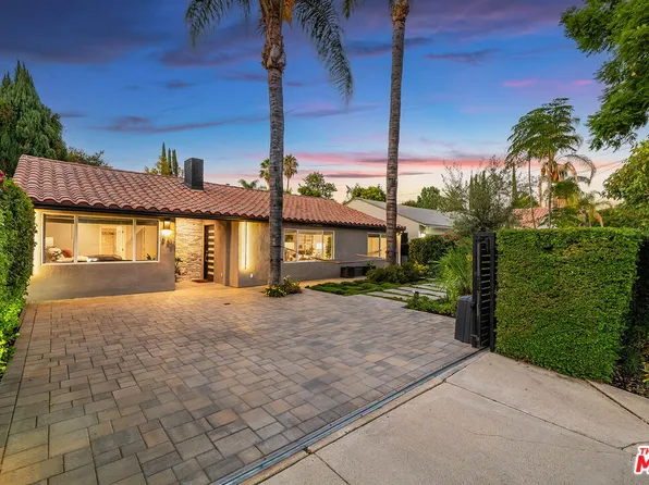 15237 Otsego St, Sherman Oaks, CA 91403