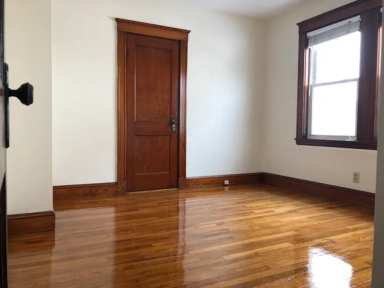 19 Cornell St #19 — Photo 8