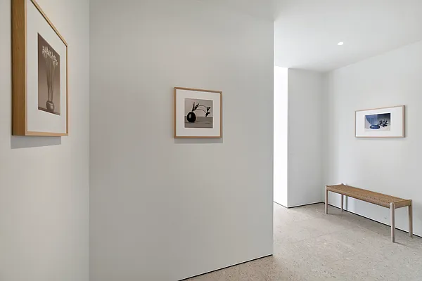 Sold by Sublimis | media 40