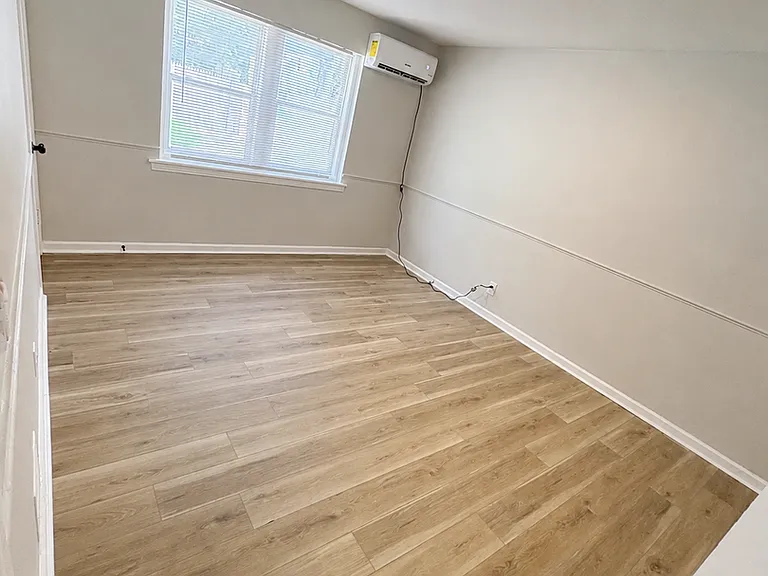1622-1624 N Hillside St #1626 — Photo 2