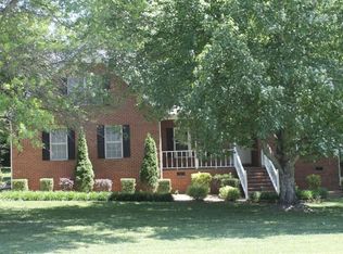 119 Provins Dr, Tullahoma, TN 37388