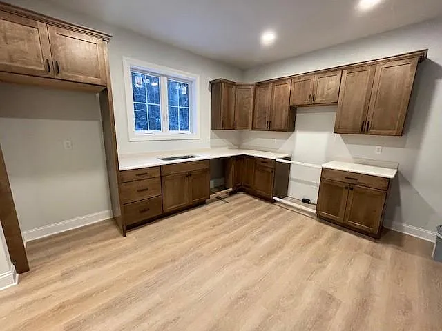 3 bed, 1250 sqft, $2,475 — Photo 2