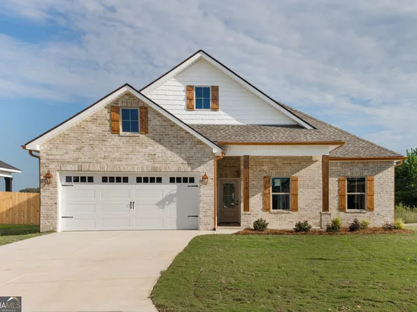 130 Early Dr, Byron, GA 31008