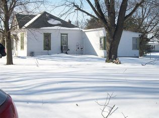 165 N Gordon St, Nauvoo, IL 62354