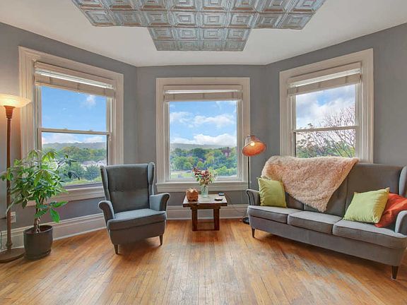 2nd image of 333 Ramsey St #333C