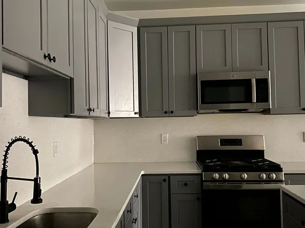 950 Main Ave #202, Passaic, NJ 07055