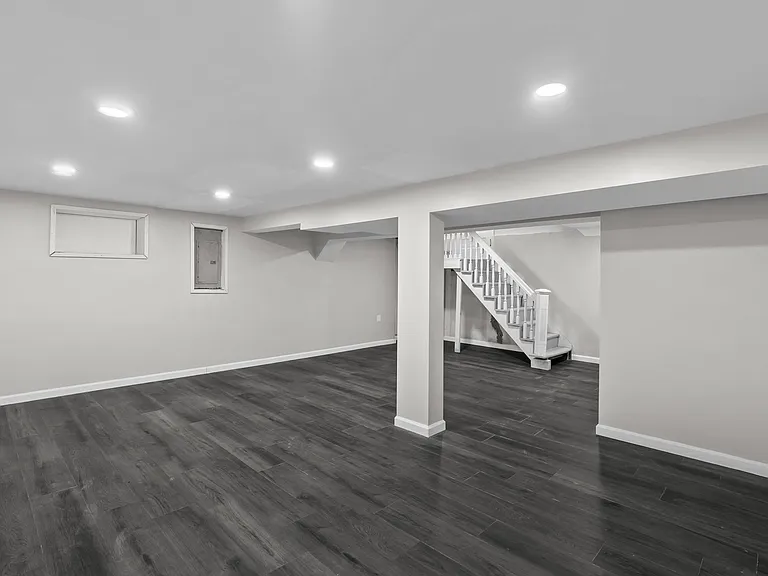 8977 Big Bend Blvd — Photo 19