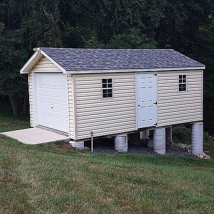 3rd image of 3322 Cara Ct