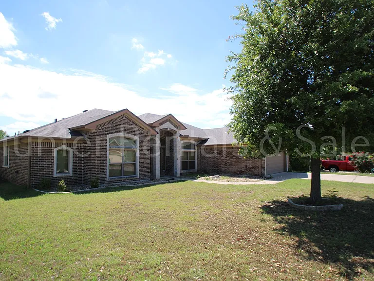 3114 Matador Dr — Photo 2