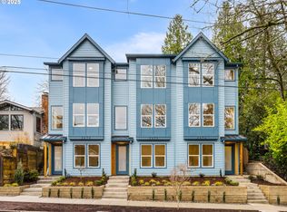 2472 SE Lincoln St, Portland, OR