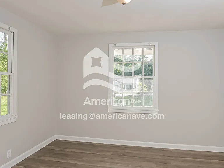 1167907_009_bedroom_9.jpg