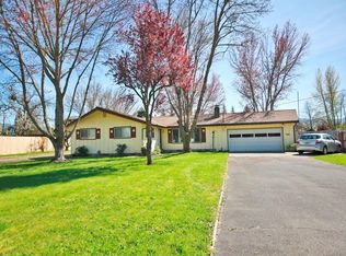 2301 Leonard Rd, Grants Pass, OR 97527