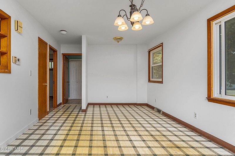 4th image of 1216 Walnut Avenue