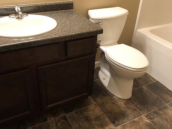 4th image of 3603 Bay Pl SE