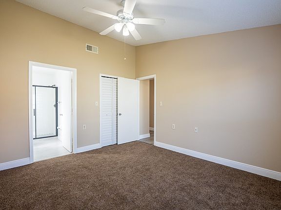 4th image of 1025 Clovercrest Rd