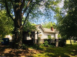624 Oliver St, Ramseur, NC 27316