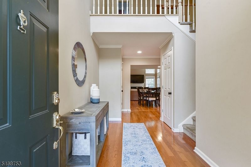 1st image of 15 Waldeck Ct