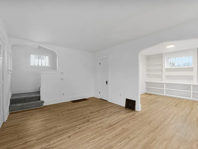 1821 Spring St — Photo 23