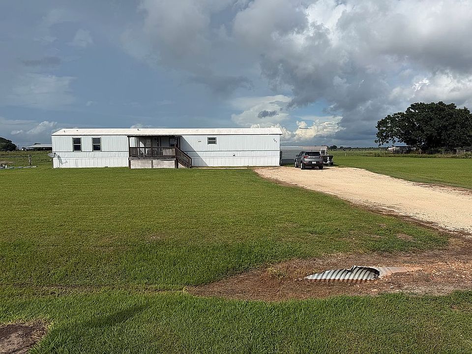 1st image of 245 Wischkaemper Rd