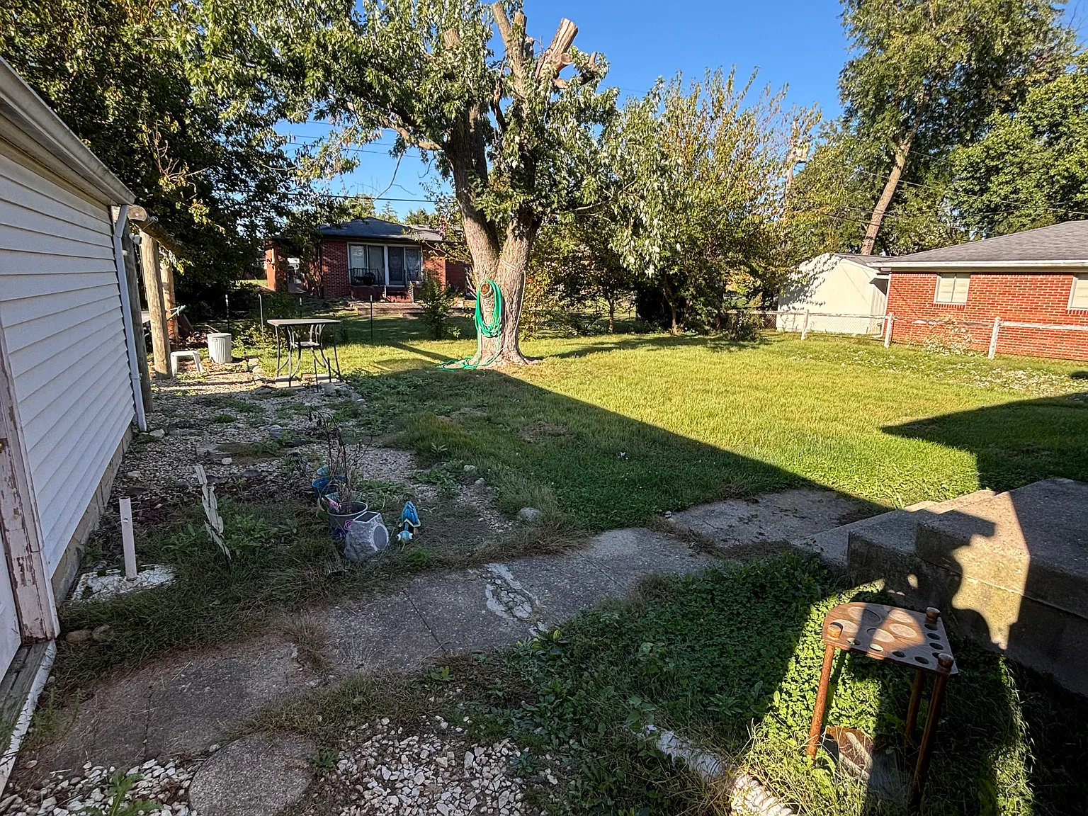 3 bed, 2214 sqft, $1,700 — Photo 2
