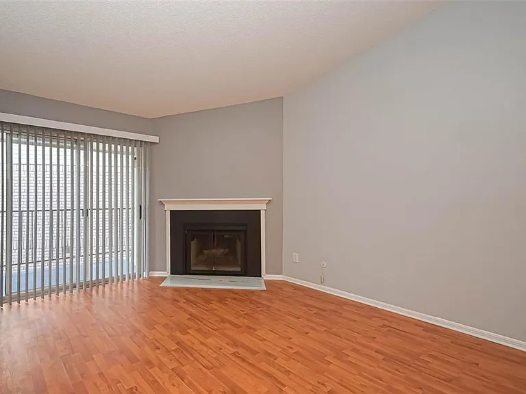 2120 El Paseo St #2108 — Photo 4