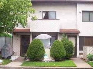 78 Wolkoff Ln, Staten Island, NY