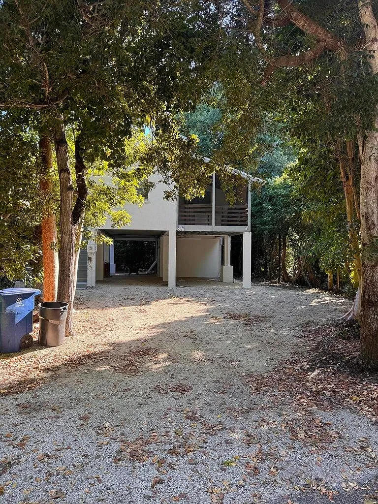 2 bed, 2.0 bath, 816 sqft, $2,500 — Photo 1