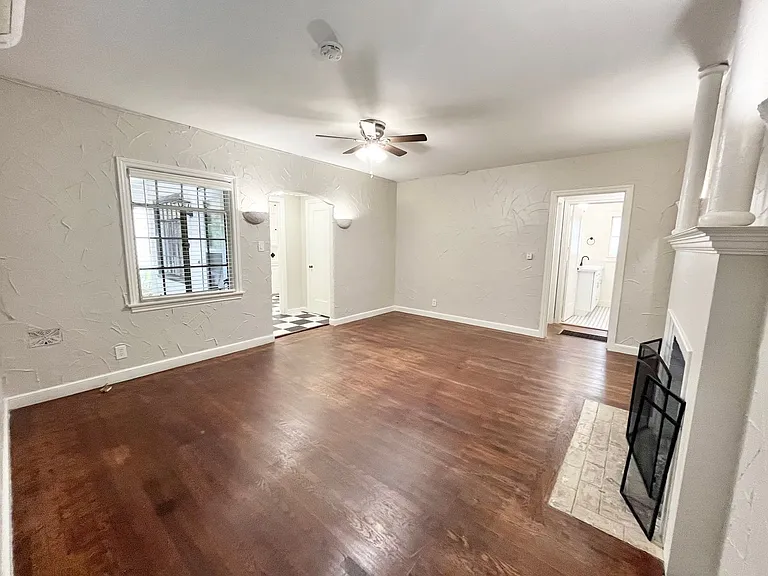 1815 H Street — Photo 6