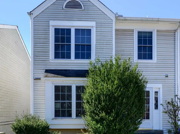 18313 Hallmark Ct, Gaithersburg, MD 20879