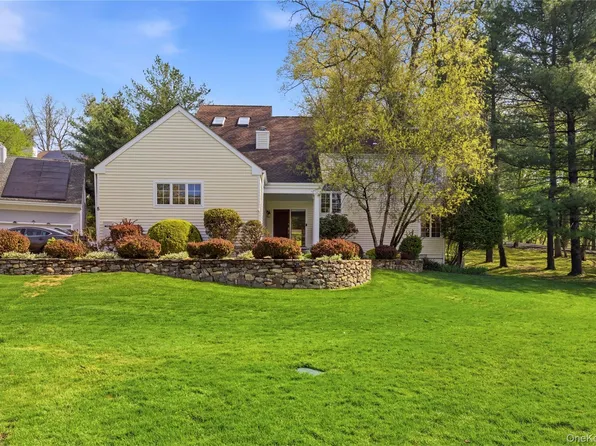 5 Elizabeth Court, Briarcliff Manor, NY 10510