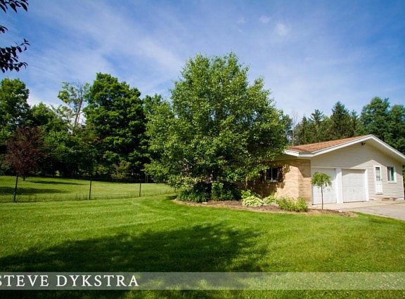 5th image of 5601 Sunfish Lake Ave NE