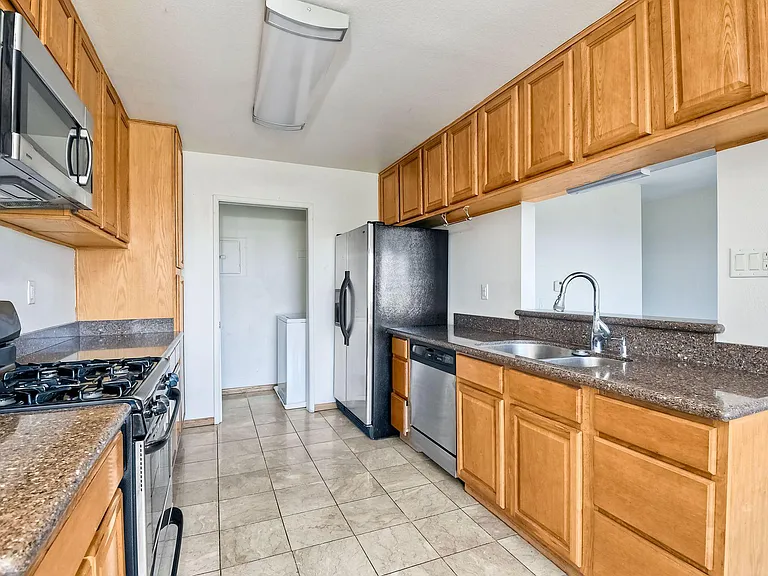 4218 Fiesta Way #3 — Photo 5