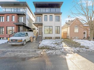 130 Carillon St #A, Ottawa, ON K1L5Y3