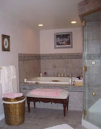 Extra Large Jacuzzie 