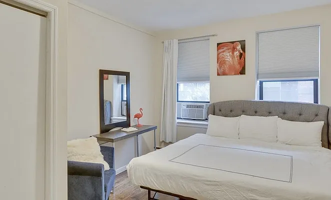 Rented by Douglas Elliman | media 33