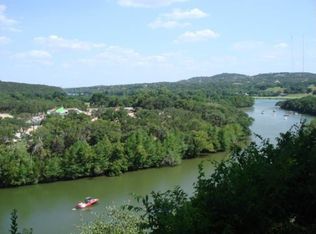 5601 Courtyard Dr, Austin, TX 78731