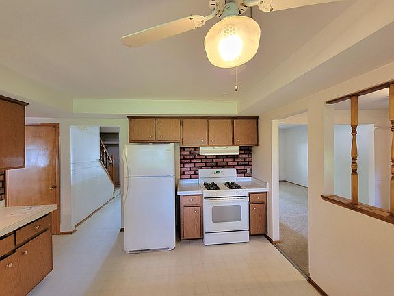 5th image of 4442 Brown Dr