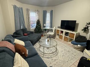 190 L St #1A, Boston, MA 02127