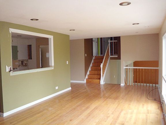 2nd image of 635 Darien Ct