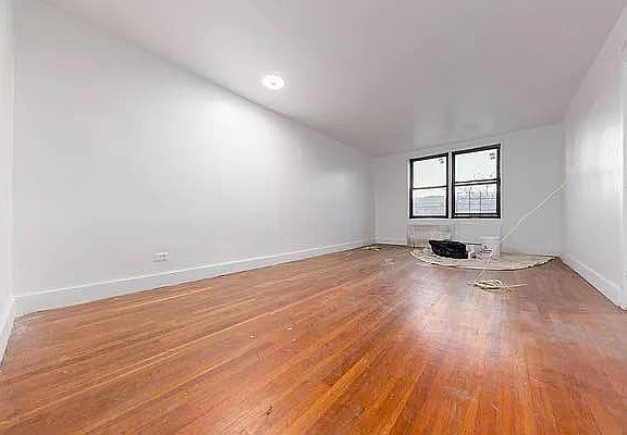 3rd image of 270 Clarkson Ave #215