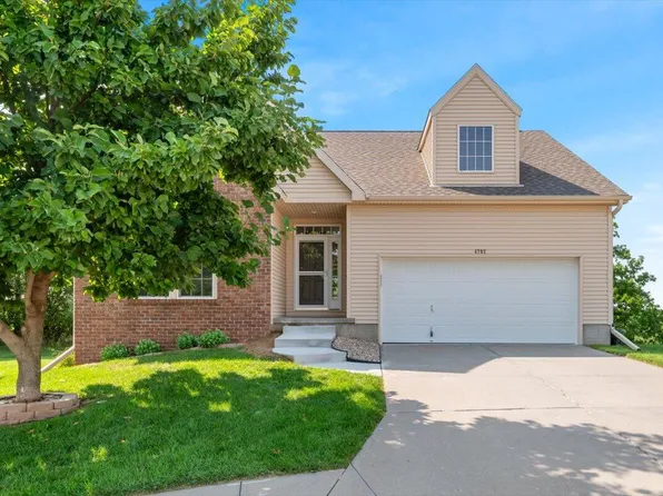 4792 Cedarbrook Dr, Council Bluffs, IA 51503
