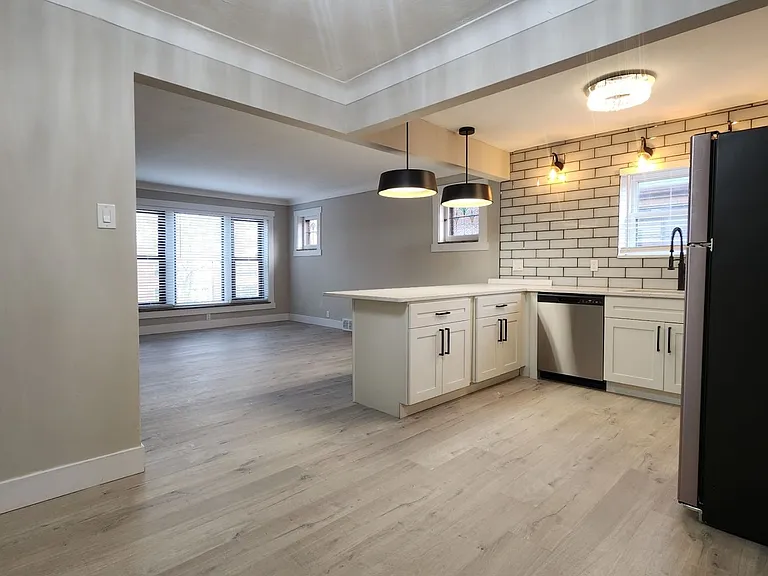 6401 Nottingham Avenue — Photo 9