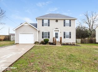 1716 Luton Dr, La Vergne, TN 37086