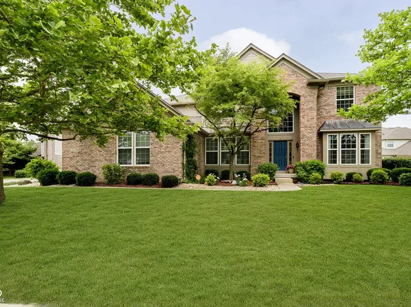 13669 Monique Dr, Carmel, IN 46074