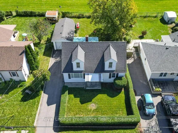 47 Bay Dr, Belleville, ON K8N 1B4