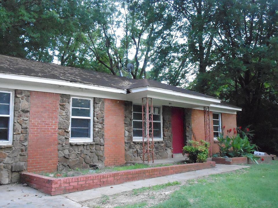 1st image of 553 Clarice Dr