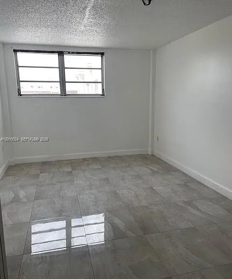 16450 Miami Dr #704 — Photo 6
